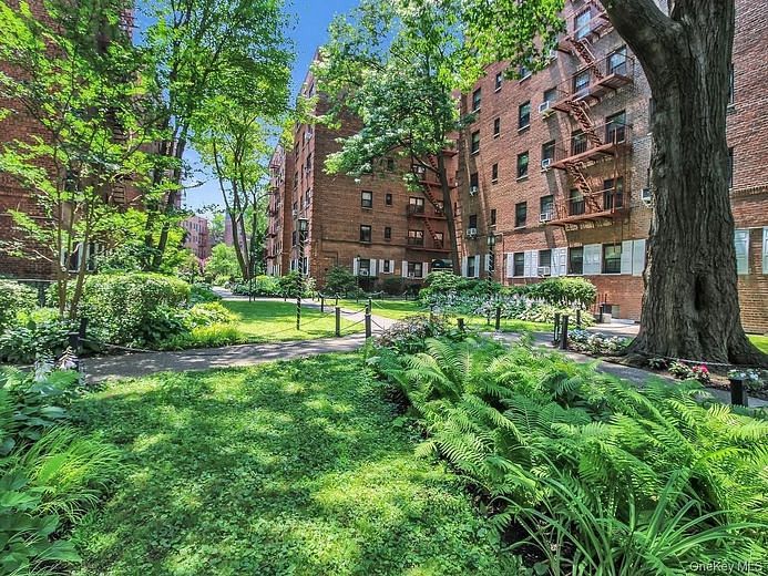 118-60 Metropolitan Avenue #1A