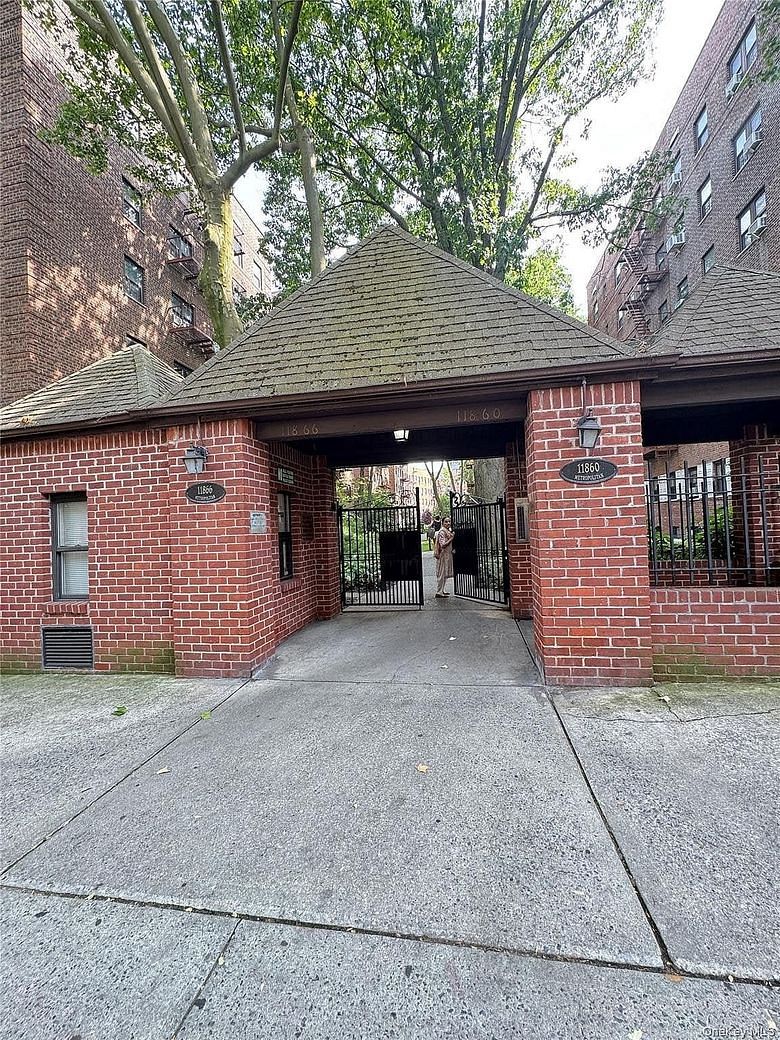 118-60 Metropolitan Avenue #1J