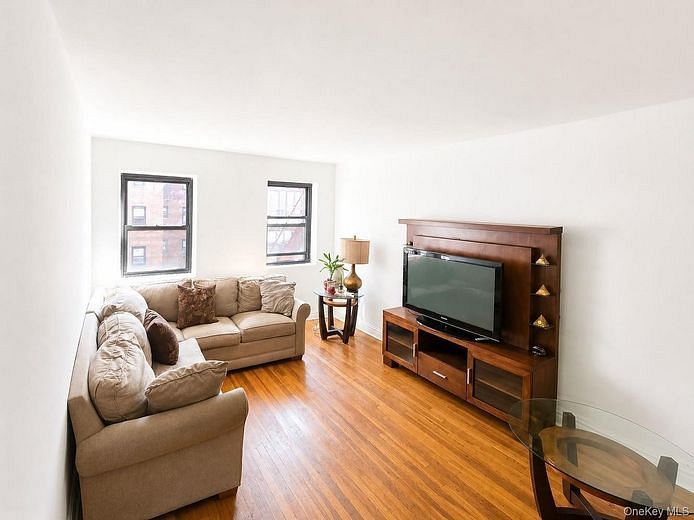 118-60 Metropolitan Avenue #C3