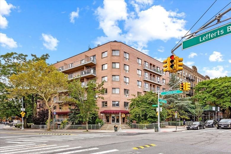 118-82 Metropolitan Avenue #6G