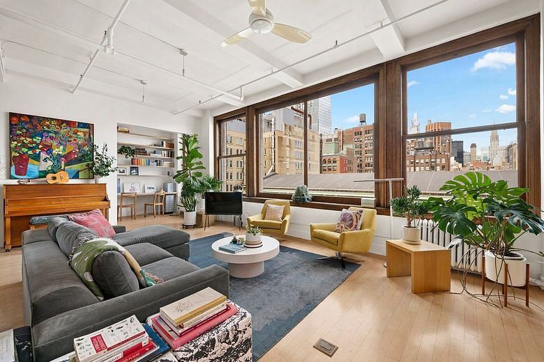 118 East 25th Street #10