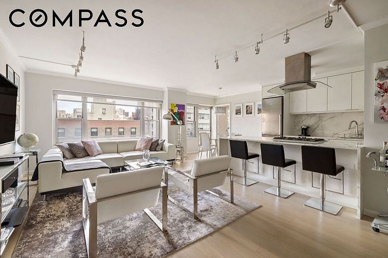 118 East 60th Street #12C