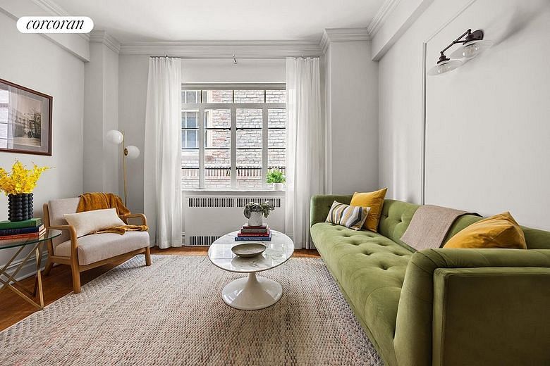 118 Eighth Avenue #1C