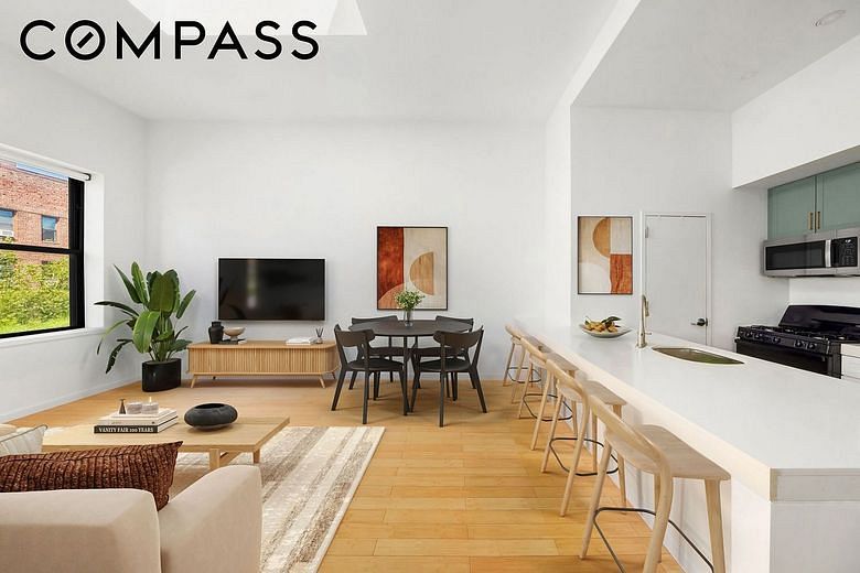 118 Greenpoint Avenue #3D