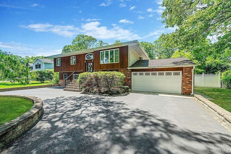 118 Ledgewood Drive