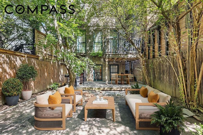 118 Waverly Place #1B