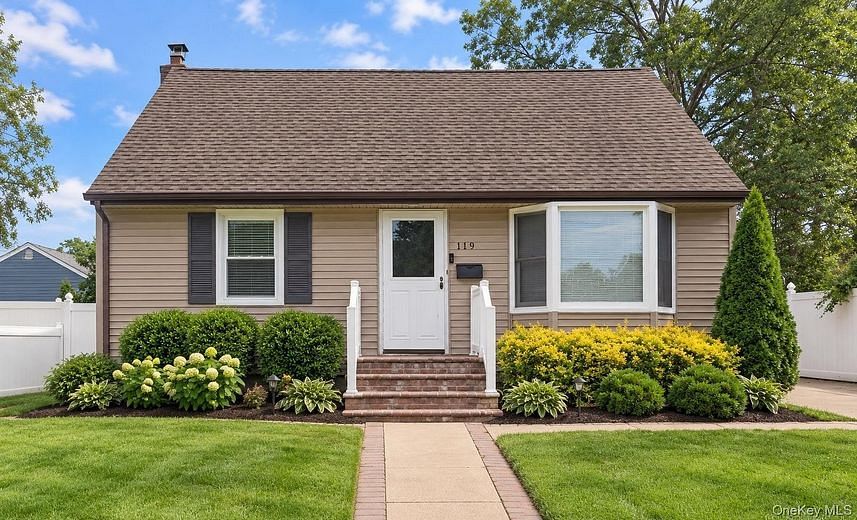 119 Doris Avenue