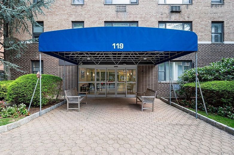 119 E Hartsdale Avenue #6B