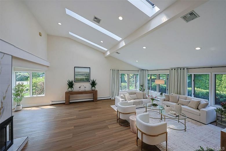 119 Harrow Lane