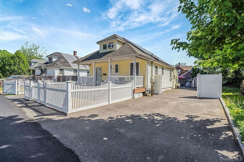 119 N 1st Avenue