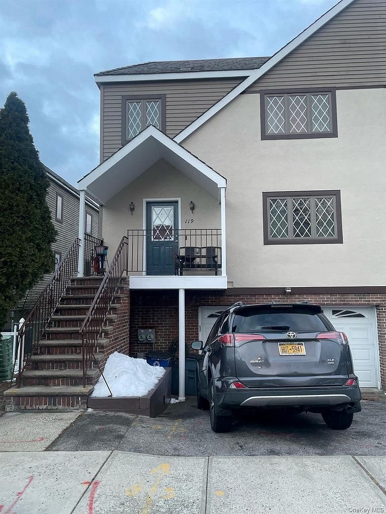 119 Pelhamdale Avenue