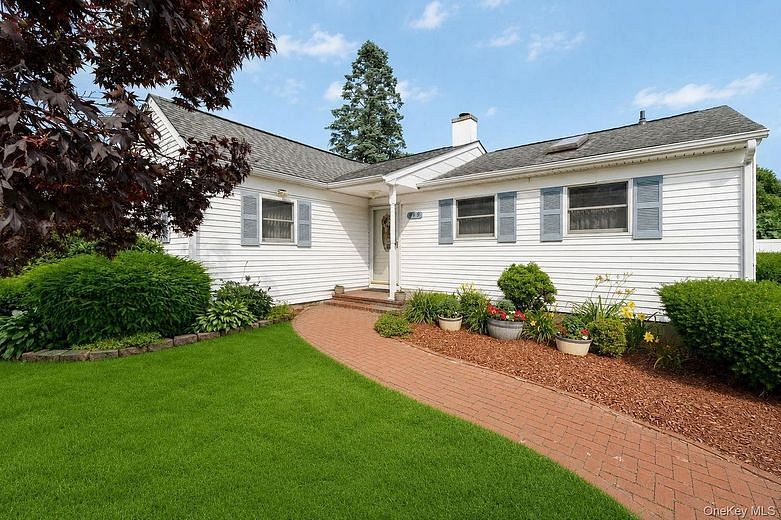 119 Stuyvesant Drive