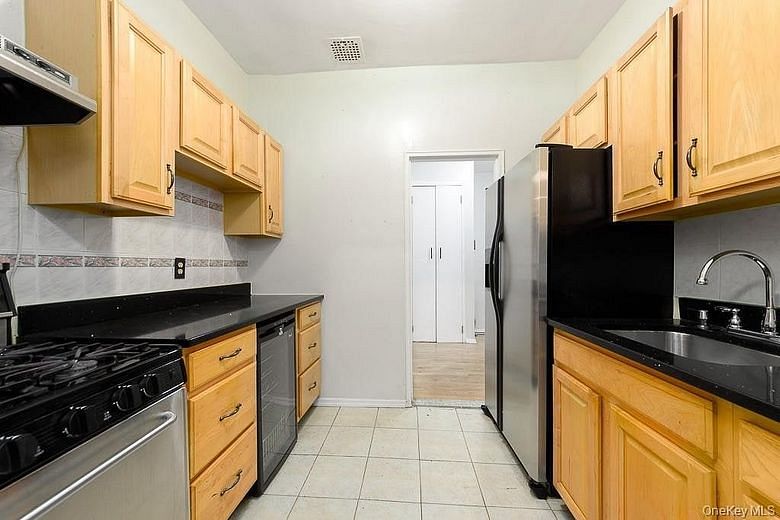 1199 E 53rd Street #1L