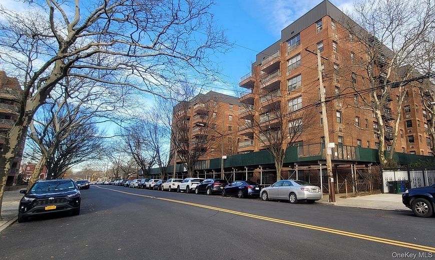 1199 E 53rd Street #7L