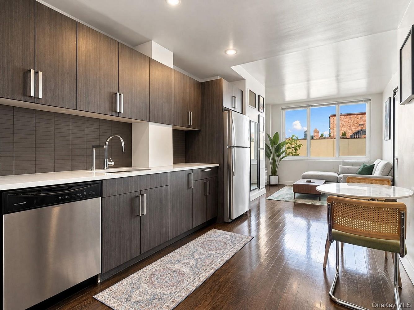 12-15 Broadway #804