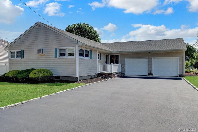 12 Bainbridge Avenue