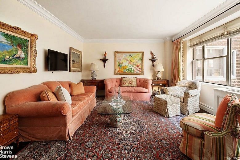 12 Beekman Place #10D