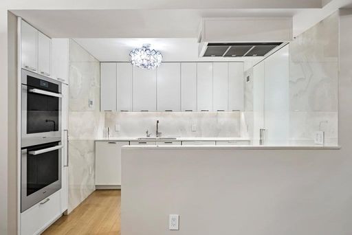 Image 1 of 15 for 12 East 88th Street #2D in Manhattan, NEW YORK, NY, 10128