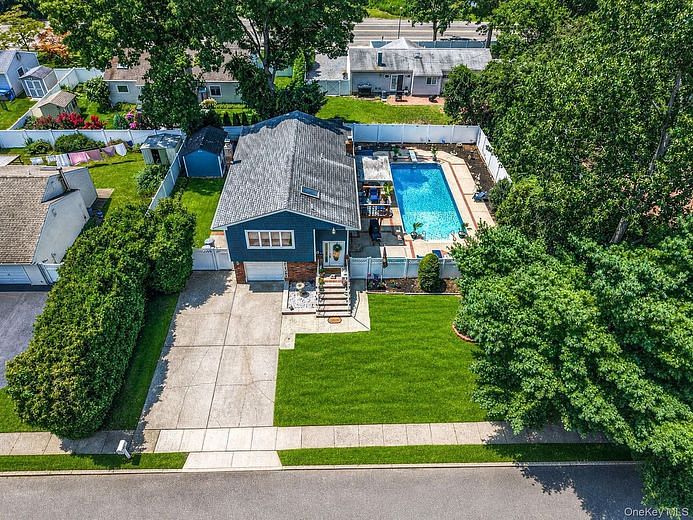 12 Fannie Drive