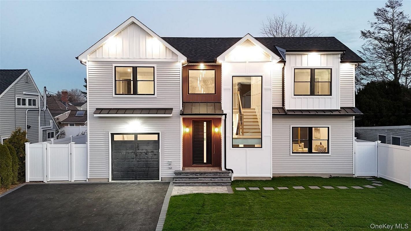 Image 1 of 29 for 12 Friends Lane in Long Island, Westbury, NY, 11590