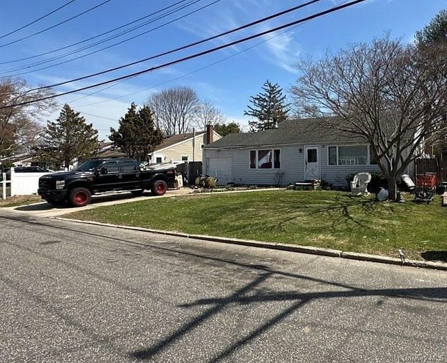 12 Glenwood Lane
