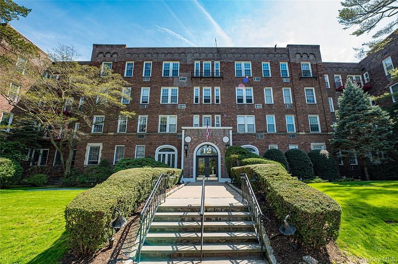 12 Hamilton Place #D11