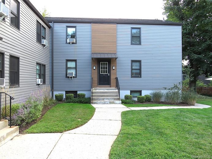 12 Hendrick Lane #41E