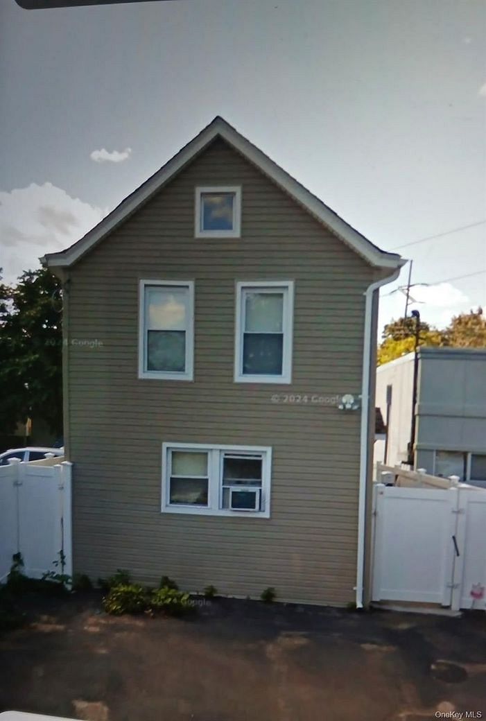12 Max Avenue