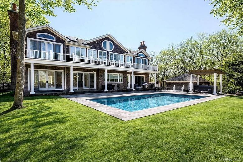 12 Three Mi Hbr Hog Crk Highway