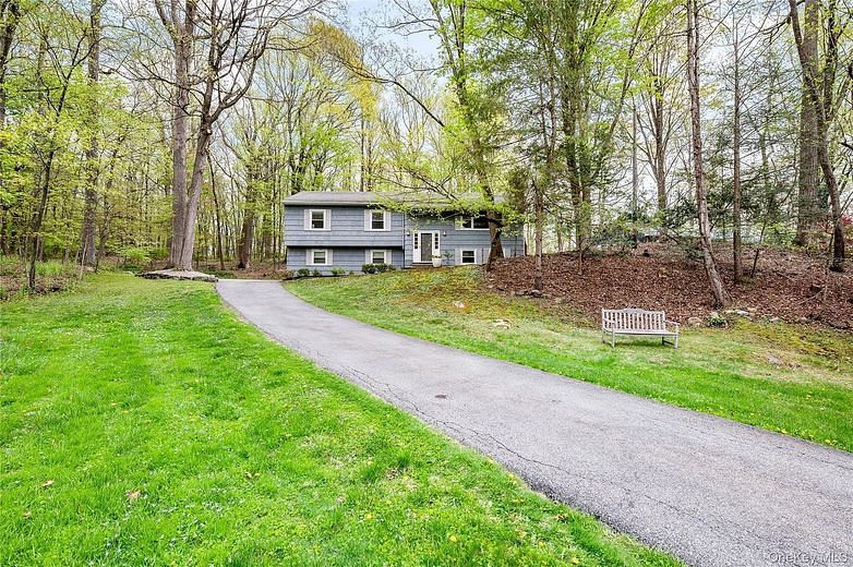 12 Westview Drive