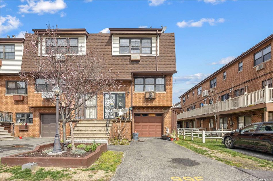 Image 1 of 20 for 120-33 Cove Court #99 in Queens, College Point, NY, 11356