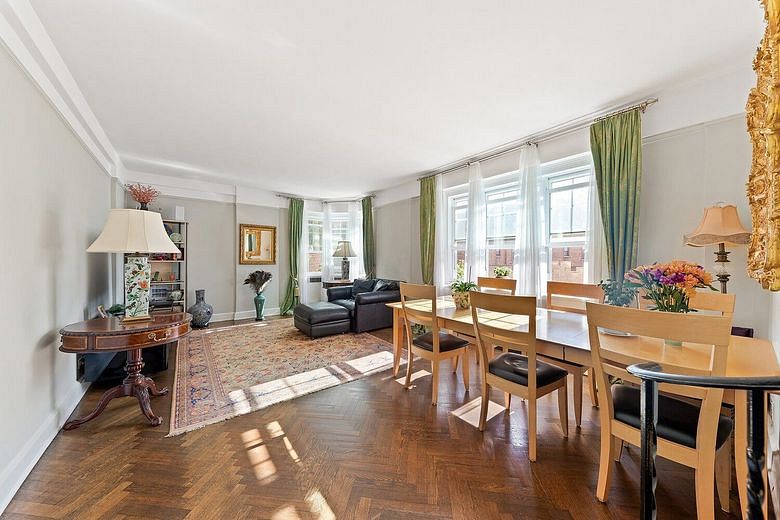 120 Cabrini Boulevard #33