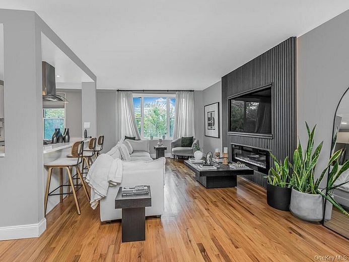 120 Dehaven Drive #234