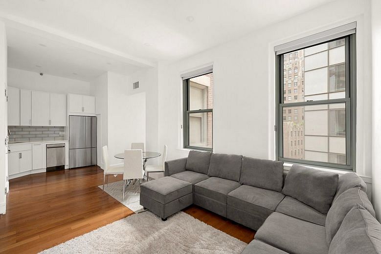 120 Greenwich Street #8H