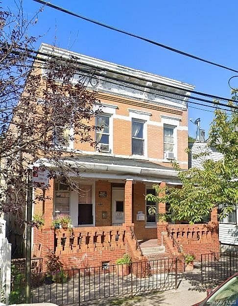 120 Highland Place