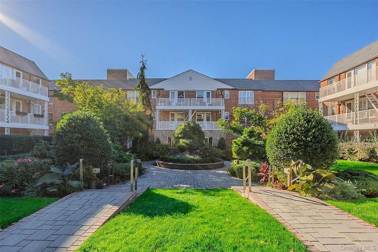 120 Morris Avenue #B5