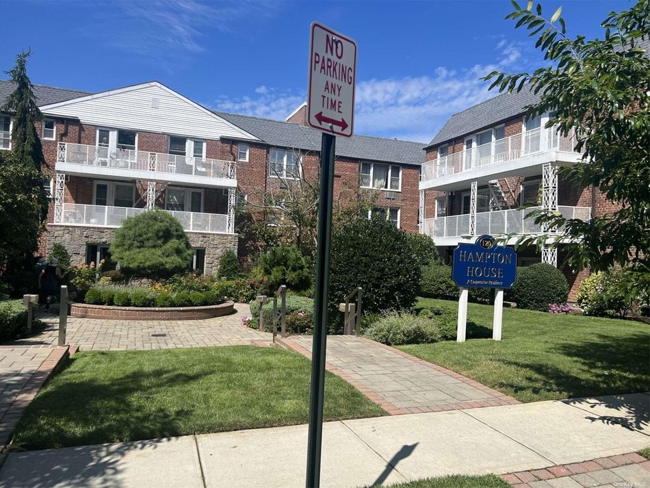 Image 1 of 10 for 120 Morris Avenue #C20 in Long Island, Rockville Centre, NY, 11570