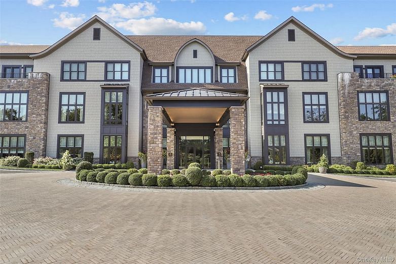 120 Old Post Road #PH-B301