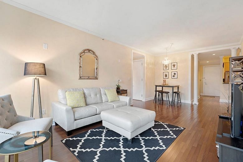 120 Riverside Boulevard #8J