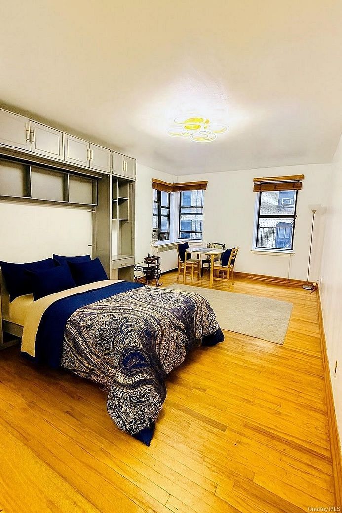 1200 Woodycrest Avenue #2G