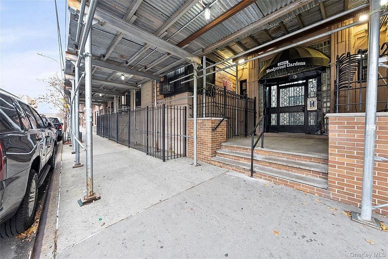 1200 Woodycrest Avenue #3E