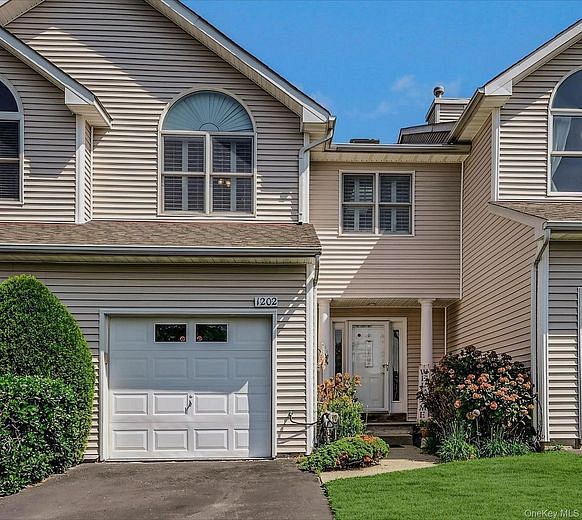 1202 Willow Pond Drive