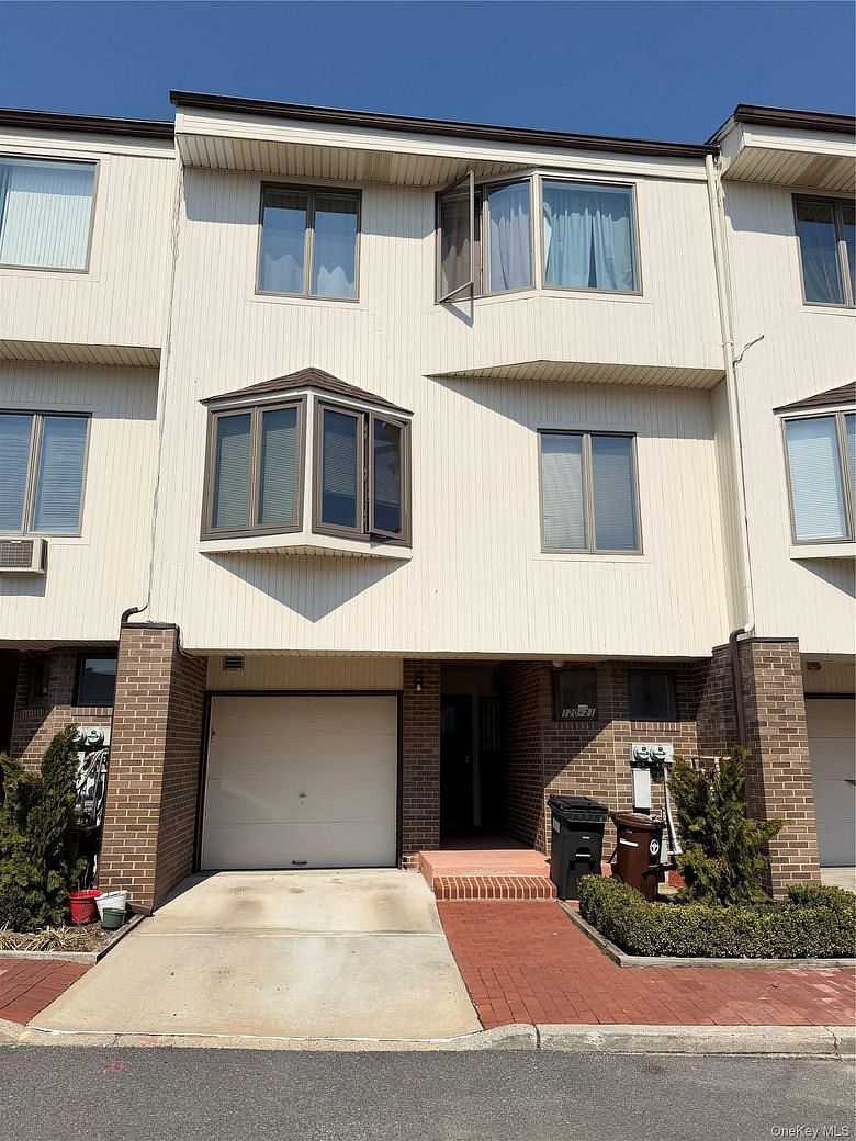 12021 Riviera Court #5B