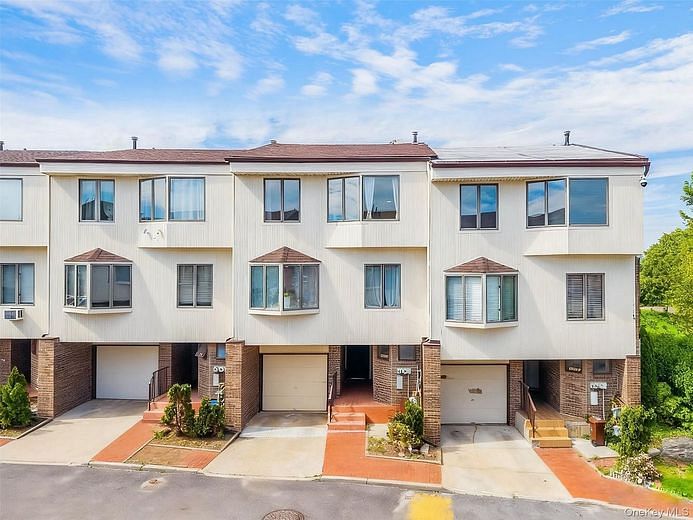 12027 Riviera Court #2B