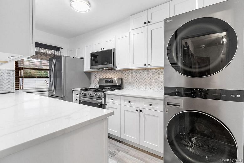 1209 E Broadway #D15