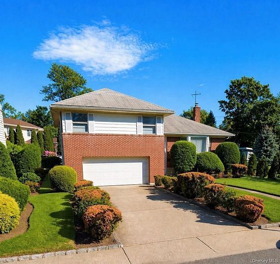 1209 Hempstead Avenue