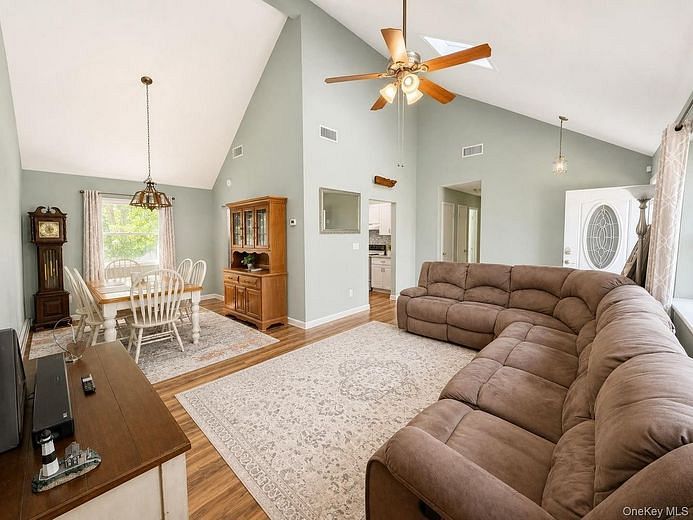 120A Irish Lane