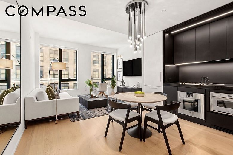 121 East 22nd Street #N507