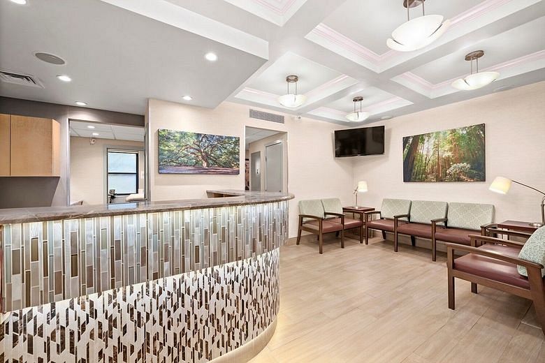 121 East 60th Street #3B