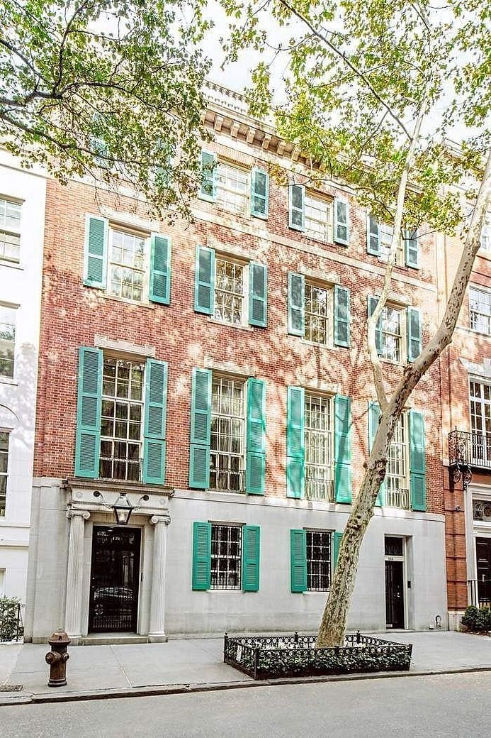 121 East 65th Street